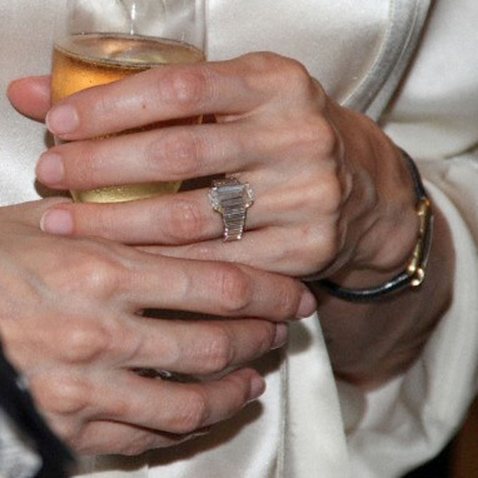 Обручальное кольцо Анжелины Джоли