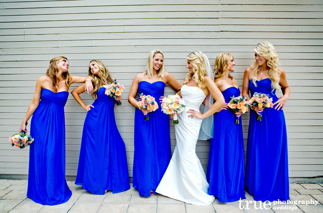 Синие свадебные платья подружек невесты