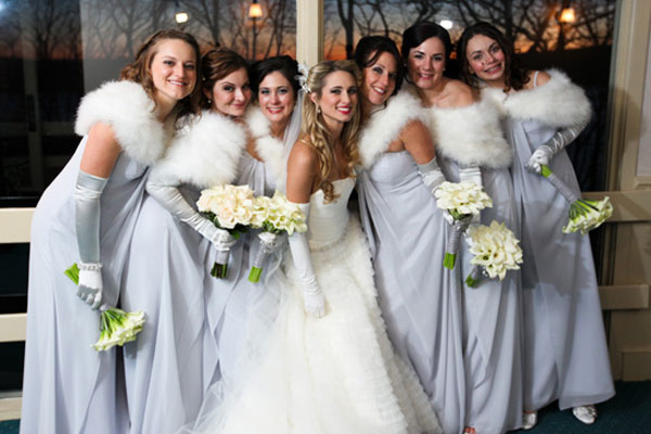 winter-wedding-bridesmaids-fur-wraps-gloves-zenobia-studios