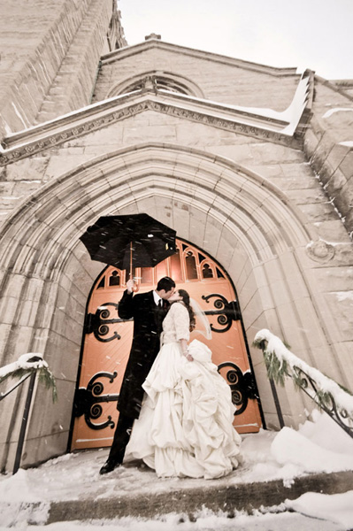winter-wedding-snowy-portrait-rebekah-murray-photo