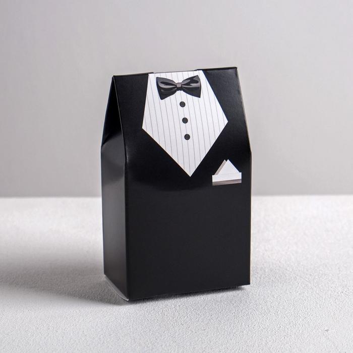 Бонбоньерка свадебная «Смокинг жениха» (5,5 × 10 см)