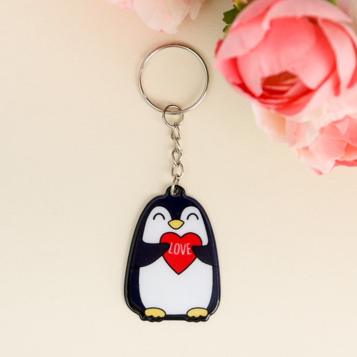 Брелок-сувенир "Влюбленный пингвинчик"