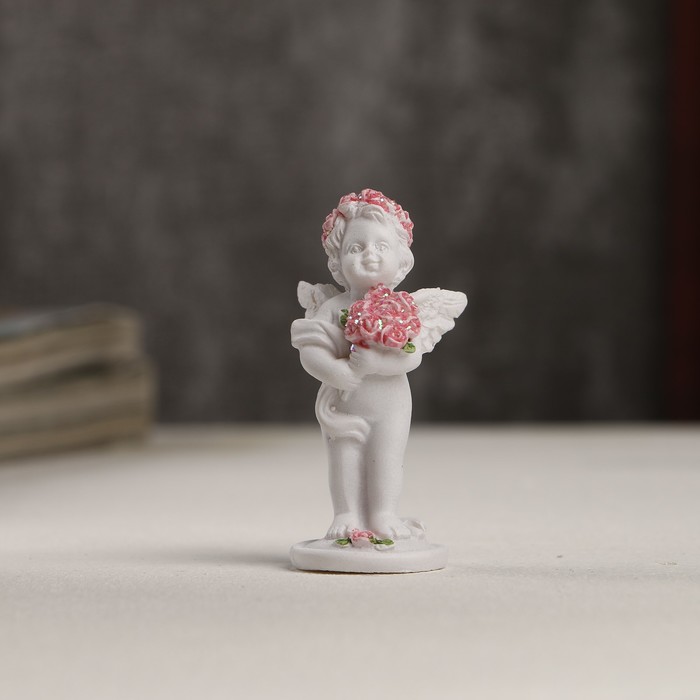 Сувенир "Ангел с букетом роз", 5,3х2,3х2,3 см