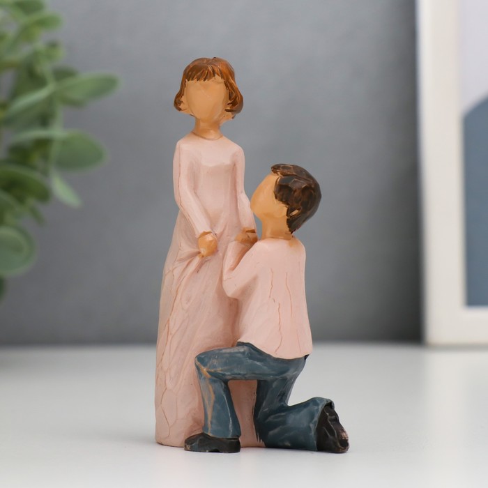 Фигурка на свадебный торт "Романтичные отношения" (высота - 9,5 см)