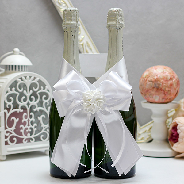 Декор для свадебного шампанского Romantic (белый)