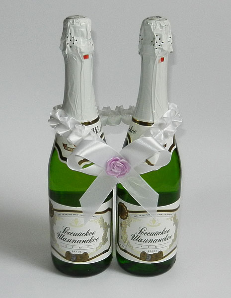 Украшение для шампанского "Сердечко" (белый)