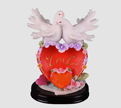 Фигурка "Love" (голуби, 15 см)