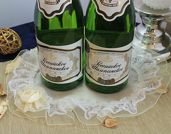 Подставка для шампанского "Кружева" (айвори)