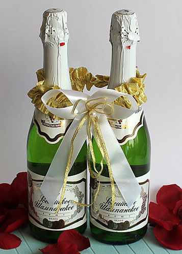 Украшение на шампанское "Банты" №2 (белый+золото)