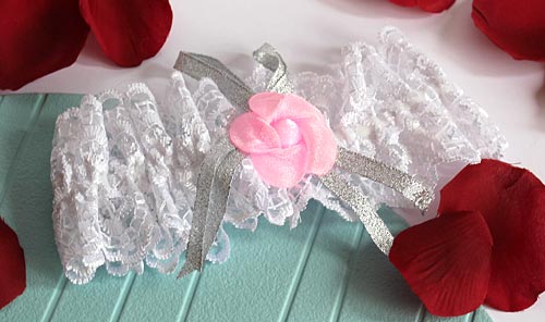 Подвязка для невесты "Розовый цветок"