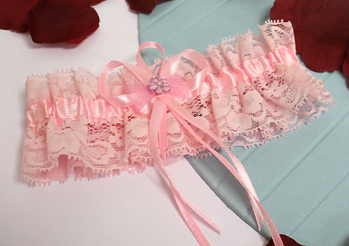 Свадебная подвязка для невесты Цветочек (розовый)