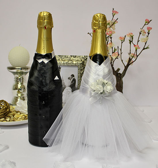 Декоративные чехлы для бутылок "Жених и Невеста"