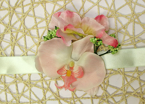 Браслет для подружек невесты Нежная орхидея (персиковый)