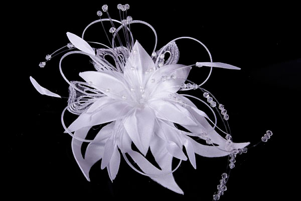Цветок- заколка для свадебной прически "Шик"