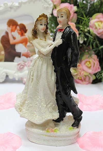 Фигурка для торта на свадьбу "Элегантная пара" № 2 (15,5 см)