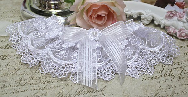 Свадебная подвязка для невесты Встреча (белый)