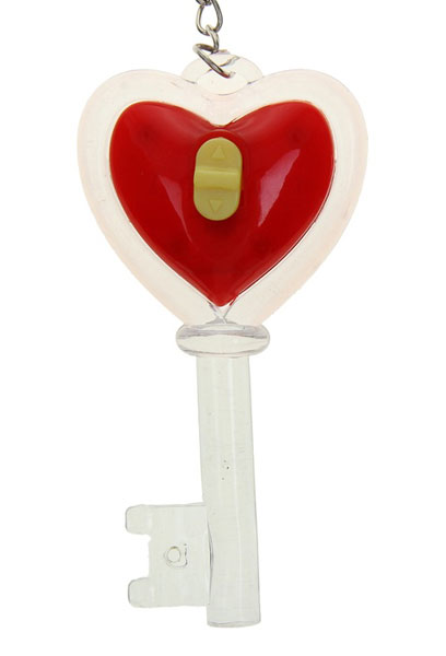 Брелок с фонариком "Ключ от сердца" (цвет - ассорти)