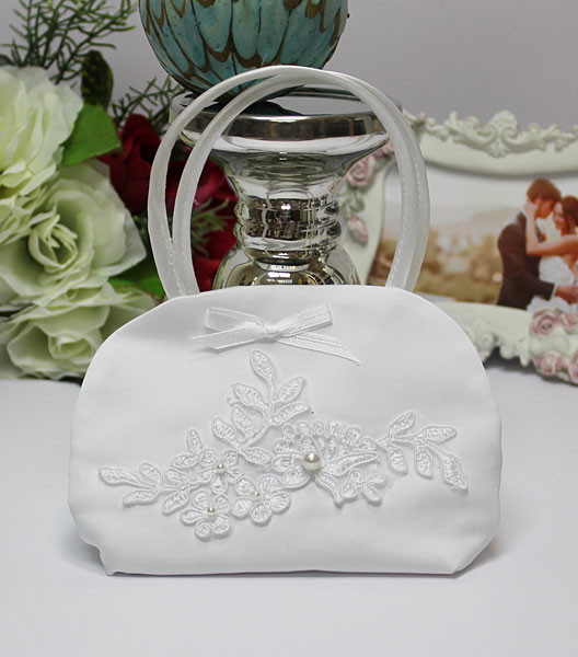 Миниатюрная сумочка  невесты на свадьбу "Эллен" (белый)