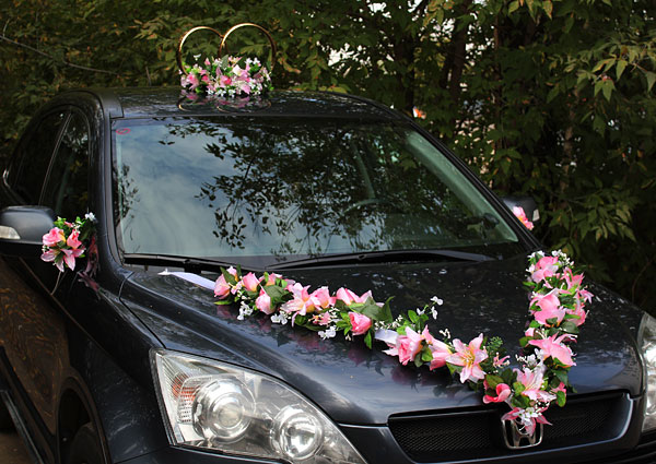 АРЕНДА Набор свадебных украшений на машину "Цветочная фантазия"  (розовый)