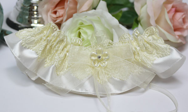 Свадебная подвязка для невесты "Хрустальный цветок"