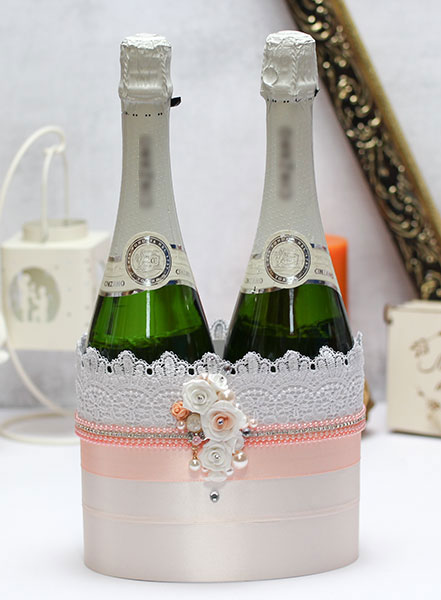 Декоративное украшение для шампанского "Свадебная мечта"