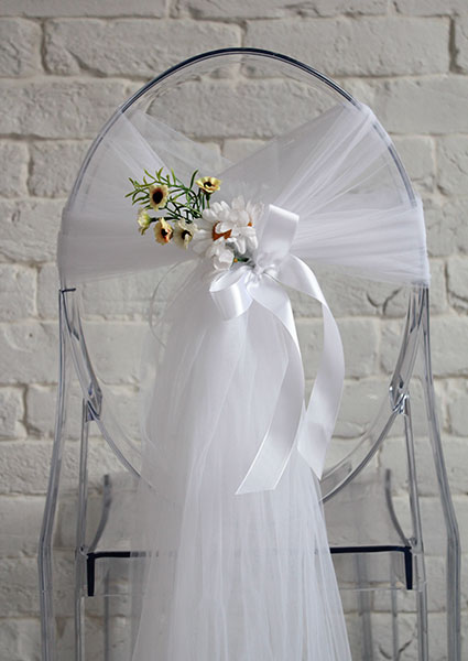 Чехлы на стулья для свадьбы Букет ромашек (белый фатин)