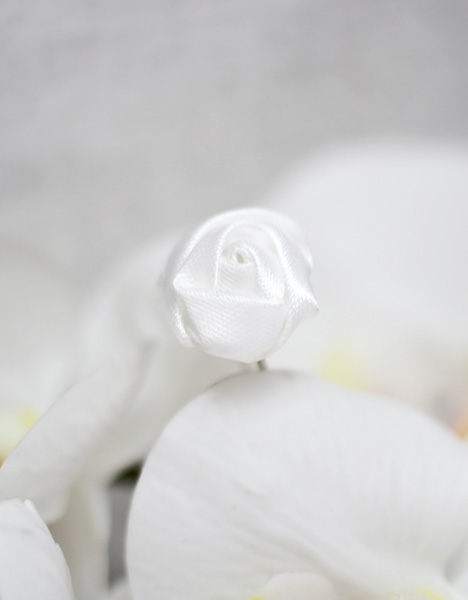 Свадебная шпилька "Ванильная розочка" (белый)