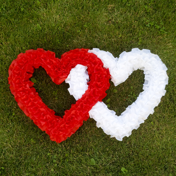 Свадебное украшение "Сердца" (белый/красный)
