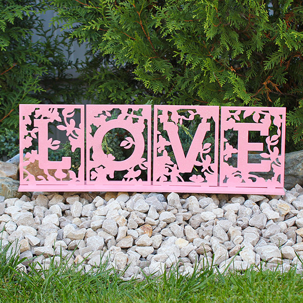 Декор для свадебного стола-деревянное слово на подставке "LOVE" (розовый с блестками)