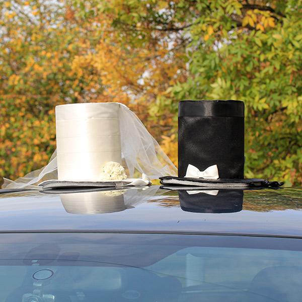 Украшение на крышу авто "Свадебная шляпка невесты" (белая 1 шт)