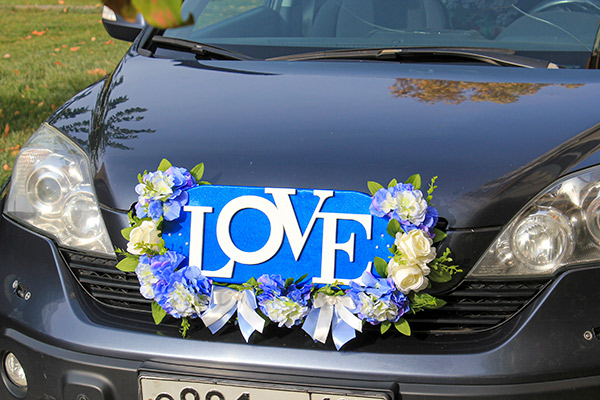 Свадебное украшение на радиатор авто "LOVE"
