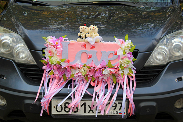 Свадебное украшение на радиатор авто "Влюбленные мишутки"