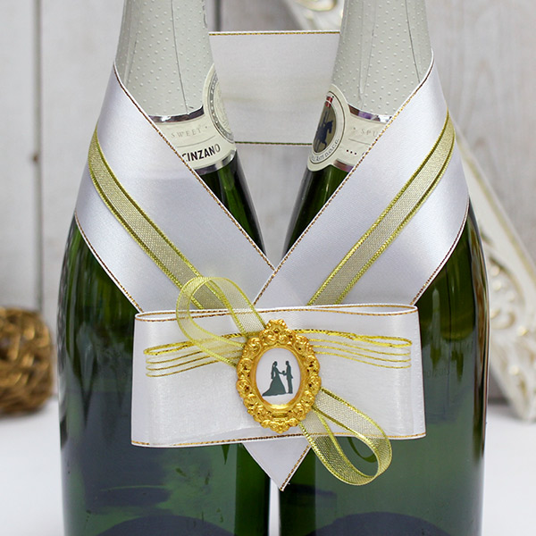 Украшение на свадебные бутылки "В блеске золота"