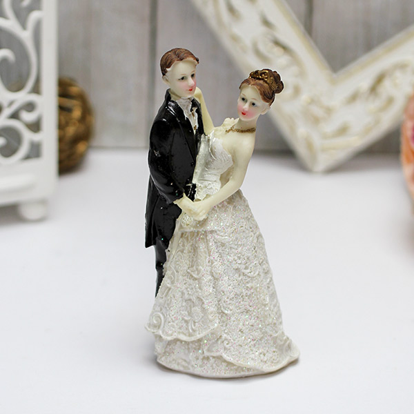 Свадебная фигурка в торт "Романтичный танец молодых" (15х6,5 см)