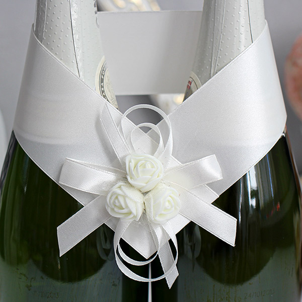 Украшение для свадебного шампанского Легкость (айвори)