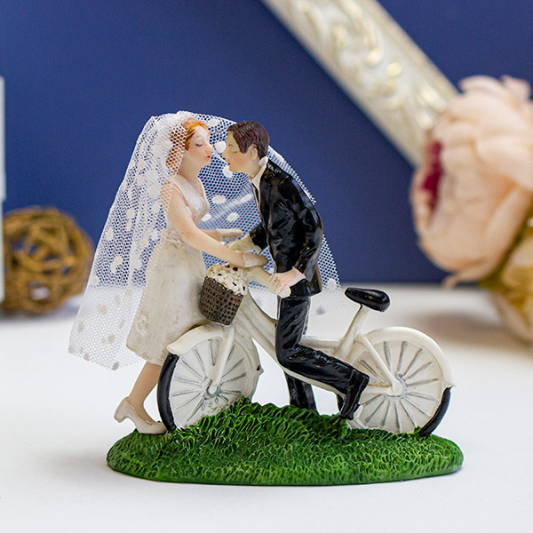Свадебная фигурка для торта "Молодожены на велосипеде"