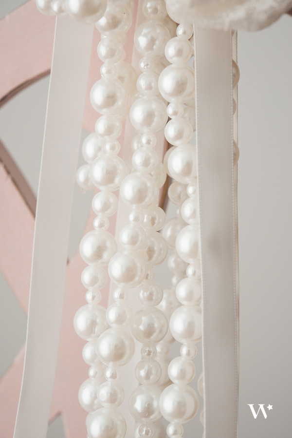 600x899xpearls-and-lace-aisle-marker-8