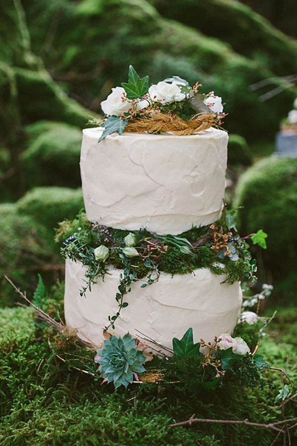 green-woodland-wedding-cakes
